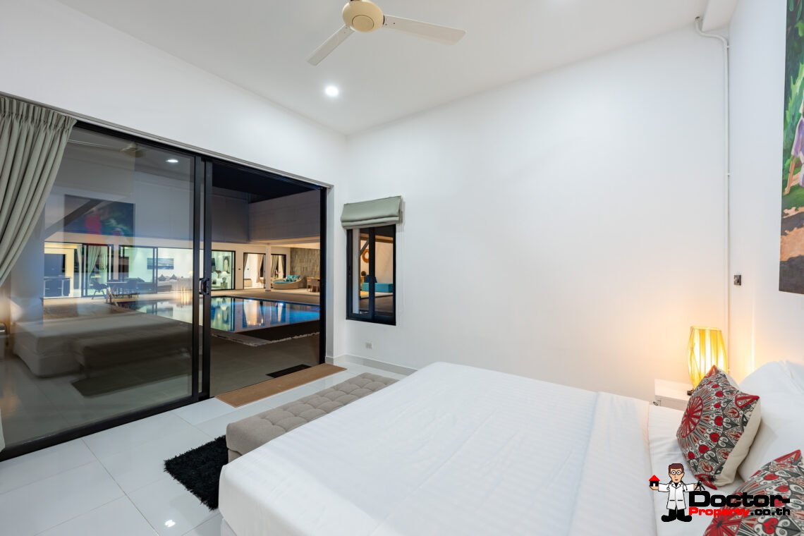 7 Bedroom Luxury Sea View Villa – Bophut, Koh Samui – For Sale